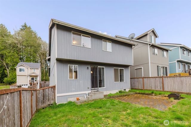3675 Halsey Lane, Bremerton, WA 98310
