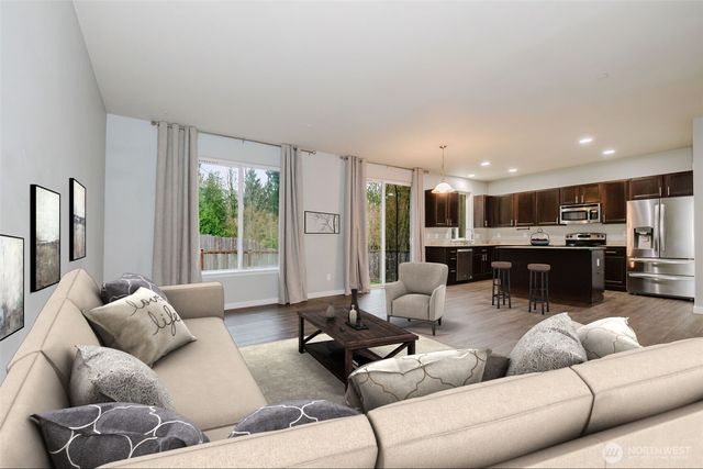 3675 Halsey Lane, Bremerton, WA 98310