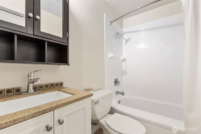 15625 42nd Avenue S #C12, Tukwila, WA 98188