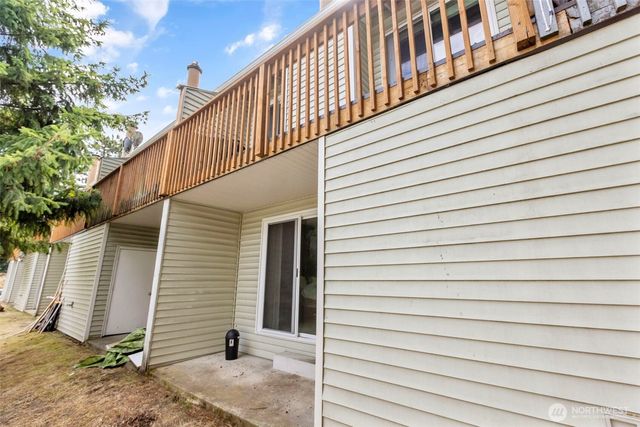 15625 42nd Avenue S #C12, Tukwila, WA 98188