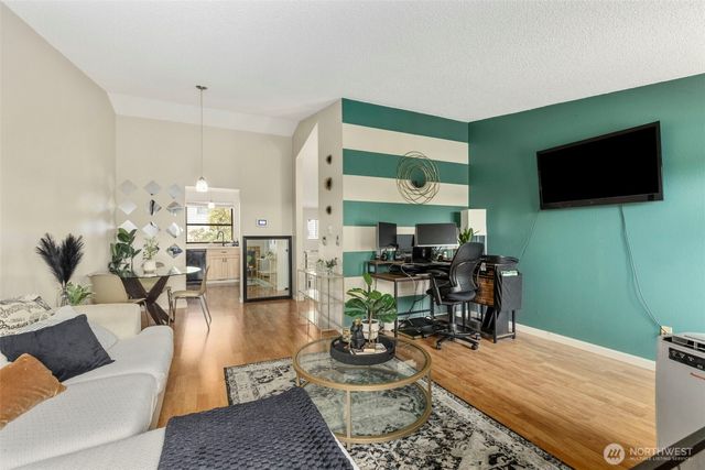 15625 42nd Avenue S #C12, Tukwila, WA 98188