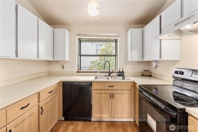 15625 42nd Avenue S #C12, Tukwila, WA 98188