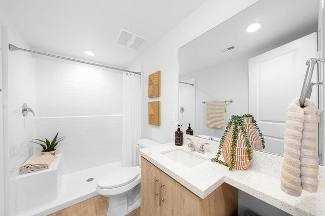 2250 Calle Chanate, Paradise Hills, CA 92139