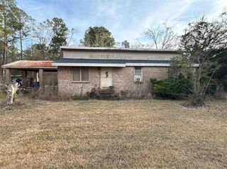 6771 Taylor Avenue, Irvington, AL 36544