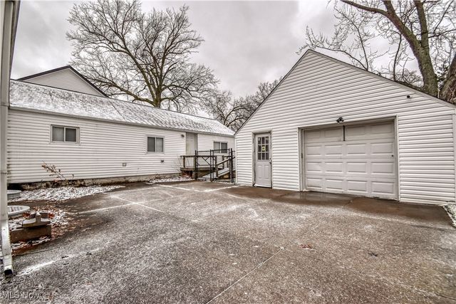 37309 Sharpe Avenue, Willoughby, OH 44094