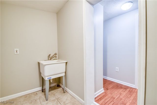 37309 Sharpe Avenue, Willoughby, OH 44094