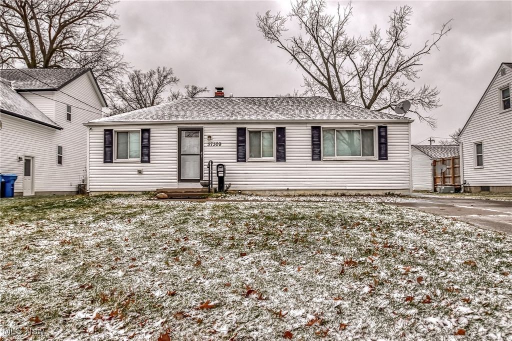 37309 Sharpe Avenue, Willoughby, OH 44094