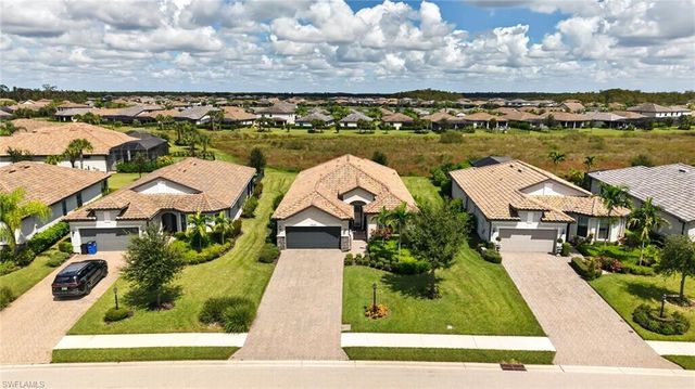 19605 Utopia LN, Estero, FL 33928