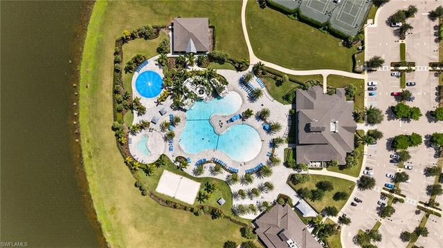 19605 Utopia LN, Estero, FL 33928
