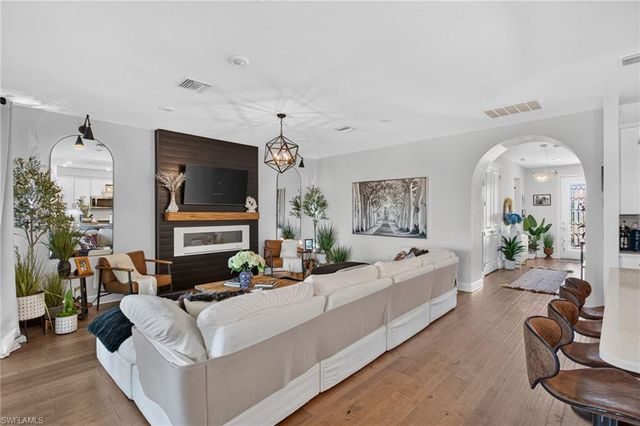 19605 Utopia LN, Estero, FL 33928