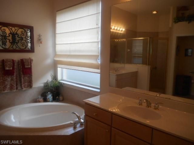 4642 Baincrest CT, Lehigh Acres, FL 33973