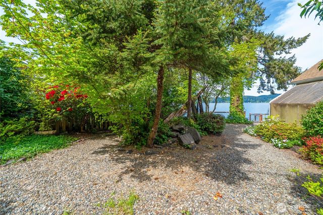 14103 E State Route 106, Belfair, WA 98528