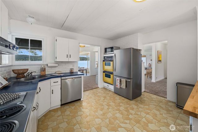 14103 E State Route 106, Belfair, WA 98528