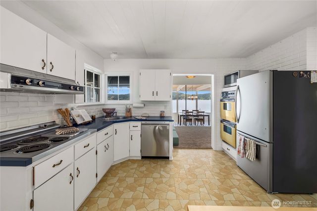 14103 E State Route 106, Belfair, WA 98528