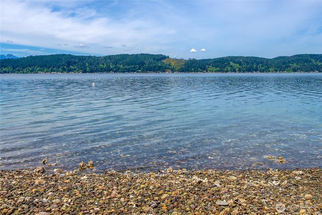 14103 E State Route 106, Belfair, WA 98528