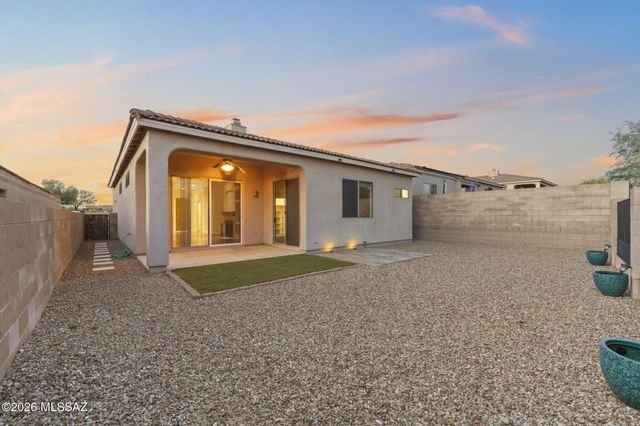 13668 E High Plains Ranch Street, Vail, AZ 85641