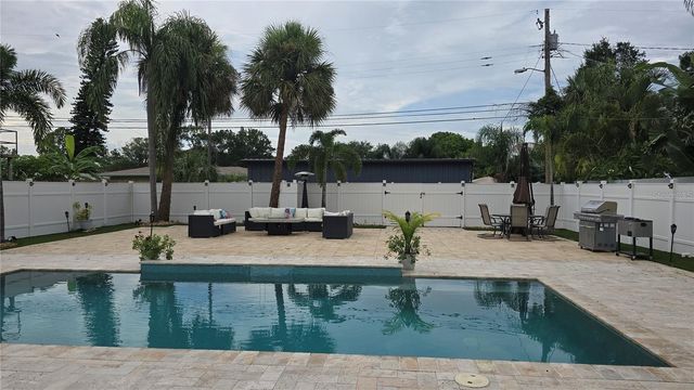 6131 9TH AVENUE S, Gulfport, FL 33707