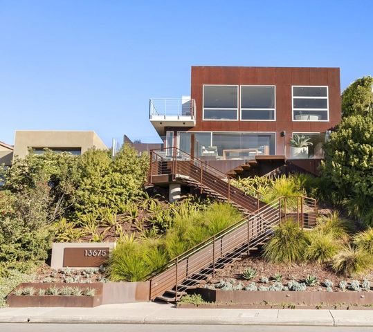 13675 Pine Needles Dr., Del Mar, CA 92014