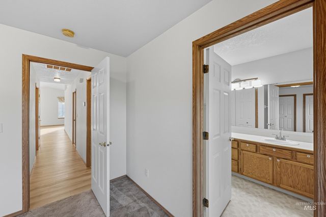 1100 Burnett Drive 228 A, Nampa, ID 83651