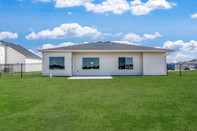 1017 Long Path St, Goddard, KS 67052