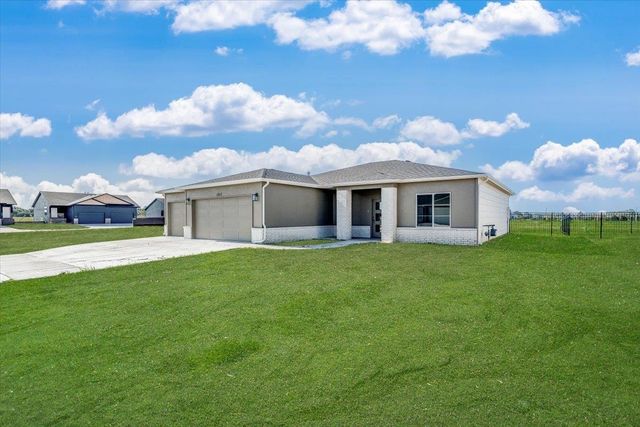 1017 Long Path St, Goddard, KS 67052