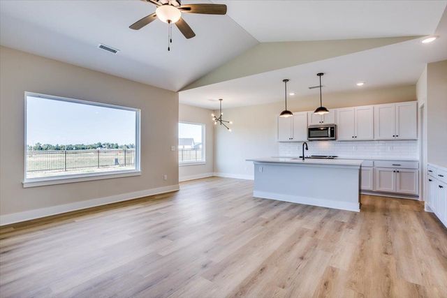 1017 Long Path St, Goddard, KS 67052