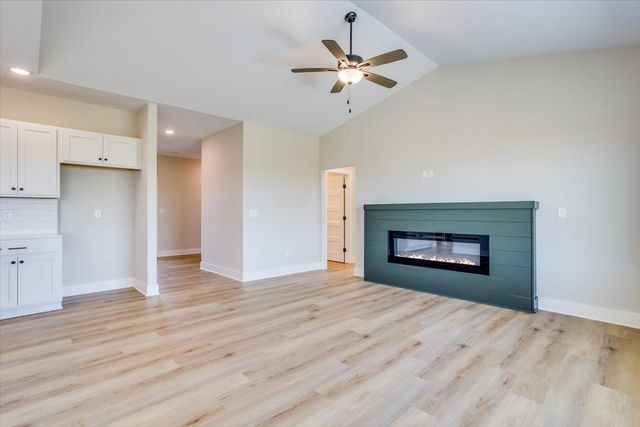 1017 Long Path St, Goddard, KS 67052