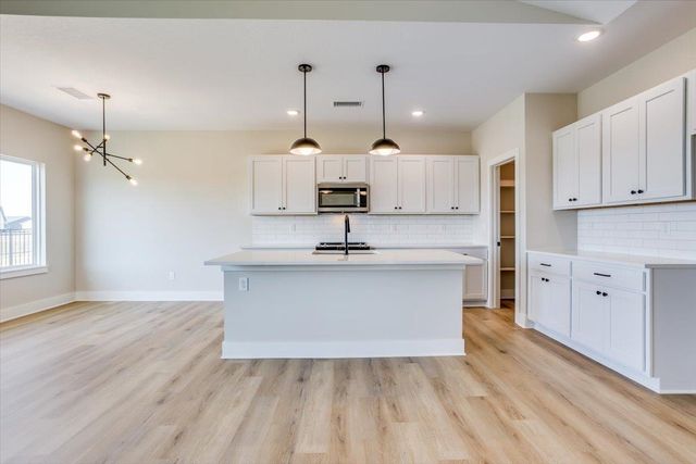 1017 Long Path St, Goddard, KS 67052