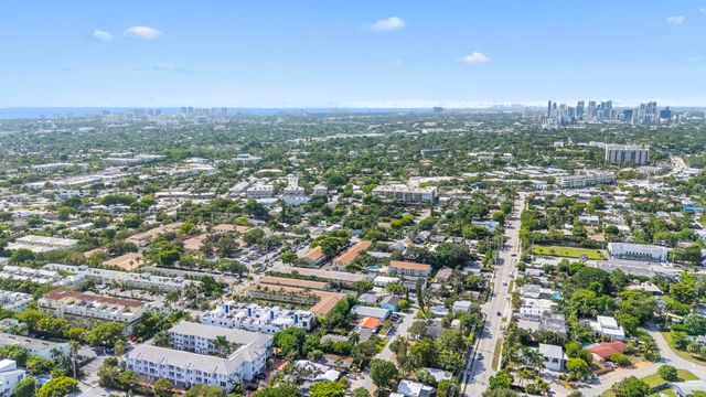2655 NE 8th Avenue 106, Wilton Manors, FL 33334