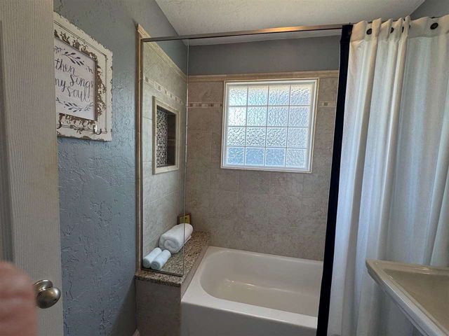 314 E Cole Ave, Fletcher, OK 73541