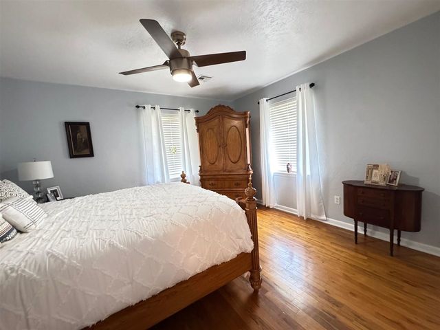 314 E Cole Ave, Fletcher, OK 73541