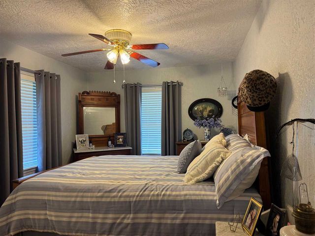 314 E Cole Ave, Fletcher, OK 73541