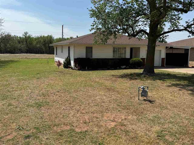 314 E Cole Ave, Fletcher, OK 73541