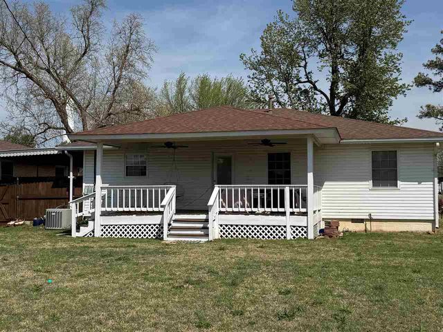 314 E Cole Ave, Fletcher, OK 73541