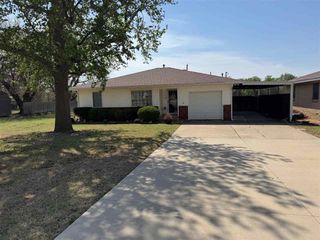 314 E Cole Ave, Fletcher, OK 73541