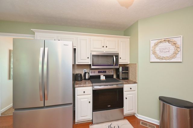 307 Dorris Ct, Hendersonville, TN 37075