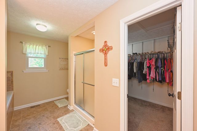307 Dorris Ct, Hendersonville, TN 37075