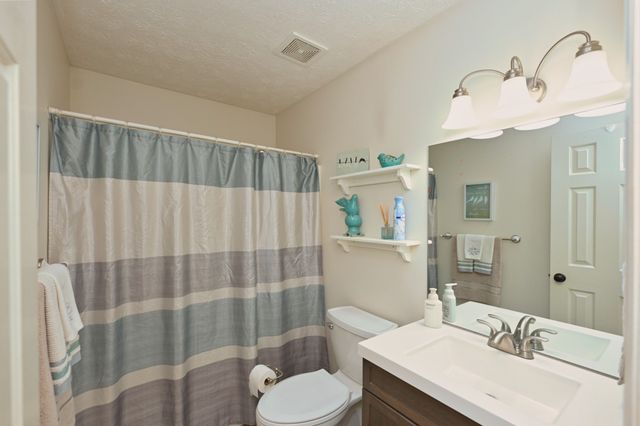 307 Dorris Ct, Hendersonville, TN 37075