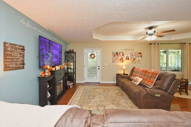 307 Dorris Ct, Hendersonville, TN 37075