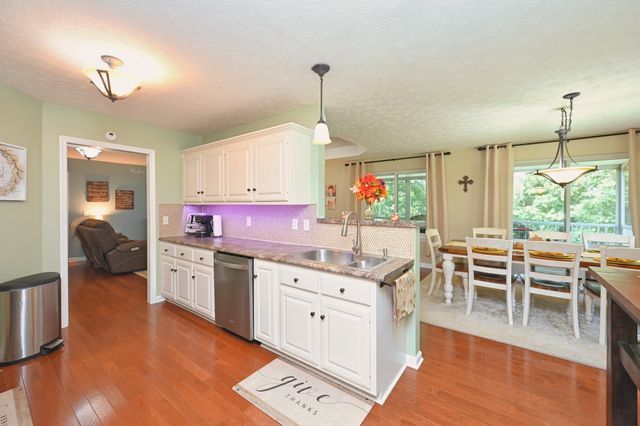 307 Dorris Ct, Hendersonville, TN 37075