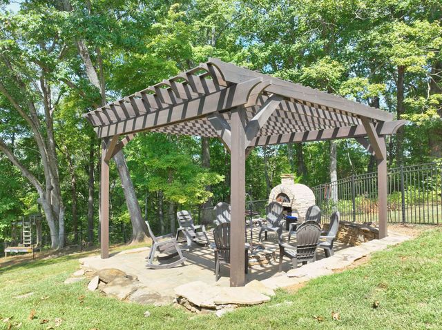 307 Dorris Ct, Hendersonville, TN 37075