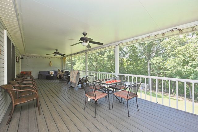307 Dorris Ct, Hendersonville, TN 37075