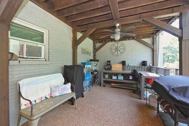307 Dorris Ct, Hendersonville, TN 37075