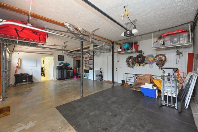 307 Dorris Ct, Hendersonville, TN 37075