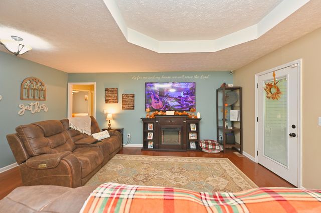 307 Dorris Ct, Hendersonville, TN 37075