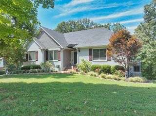 307 Dorris Ct, Hendersonville, TN 37075