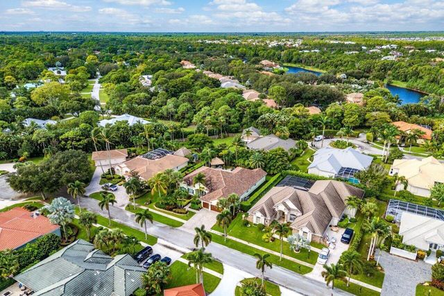 19060 SE KOKOMO Lane N, Jupiter, FL 33458