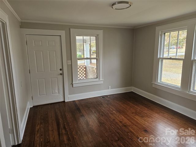 515 26th Street SW, Hickory, NC 28602