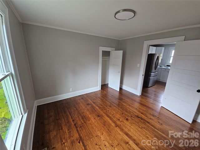 515 26th Street SW, Hickory, NC 28602