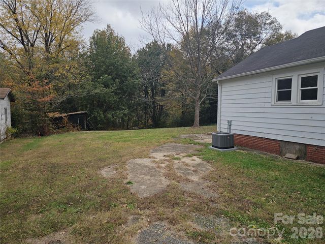 515 26th Street SW, Hickory, NC 28602